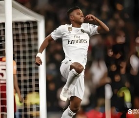 Kaiyun-包含哈兰德赛事官方发布惊险取胜新规，巴黎圣日耳曼争议不断！的词条